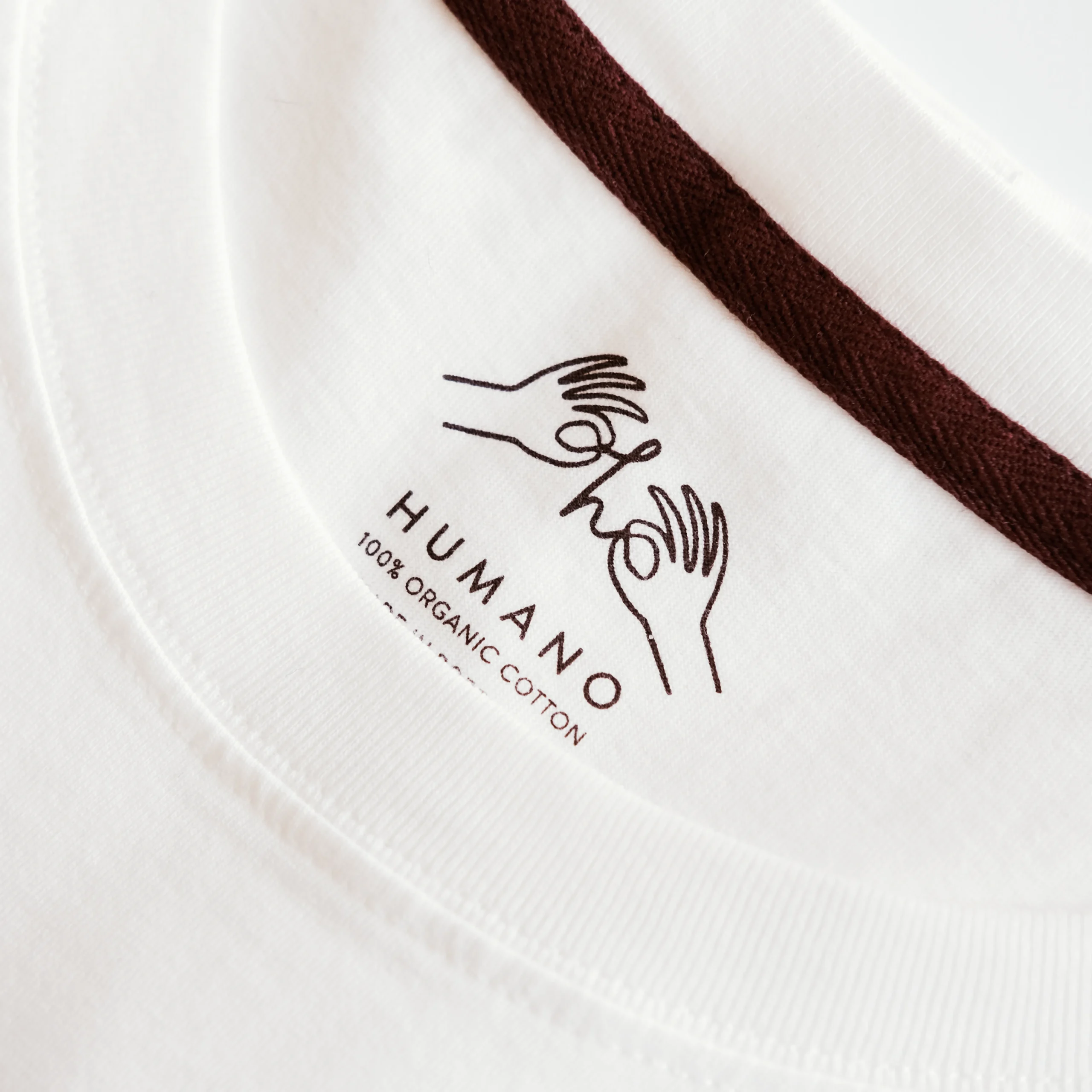 humano-by-epoch-fred-gomes-branding-creative-director-06_result